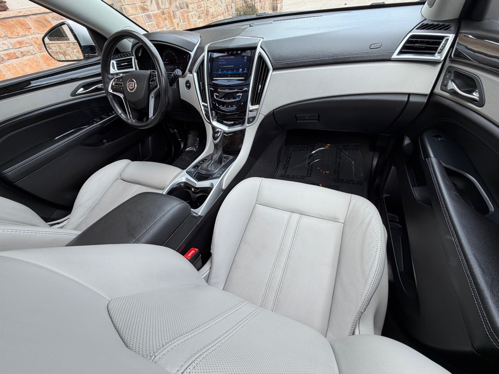 Photo 14 of this CADILLAC SRX