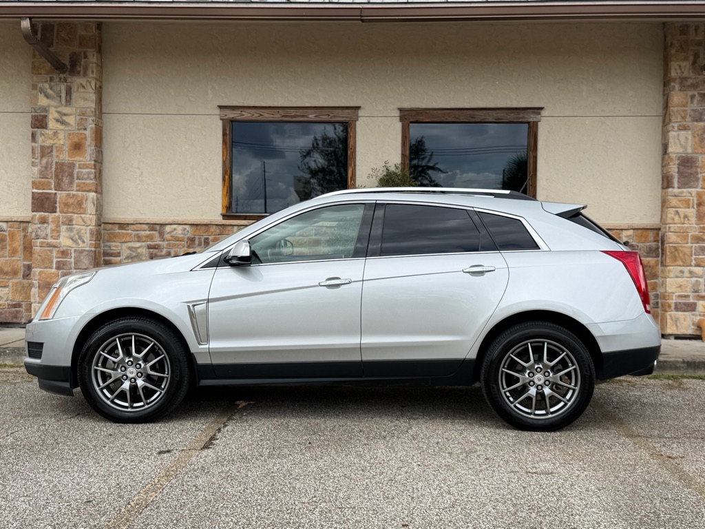 Photo 2 of this CADILLAC SRX