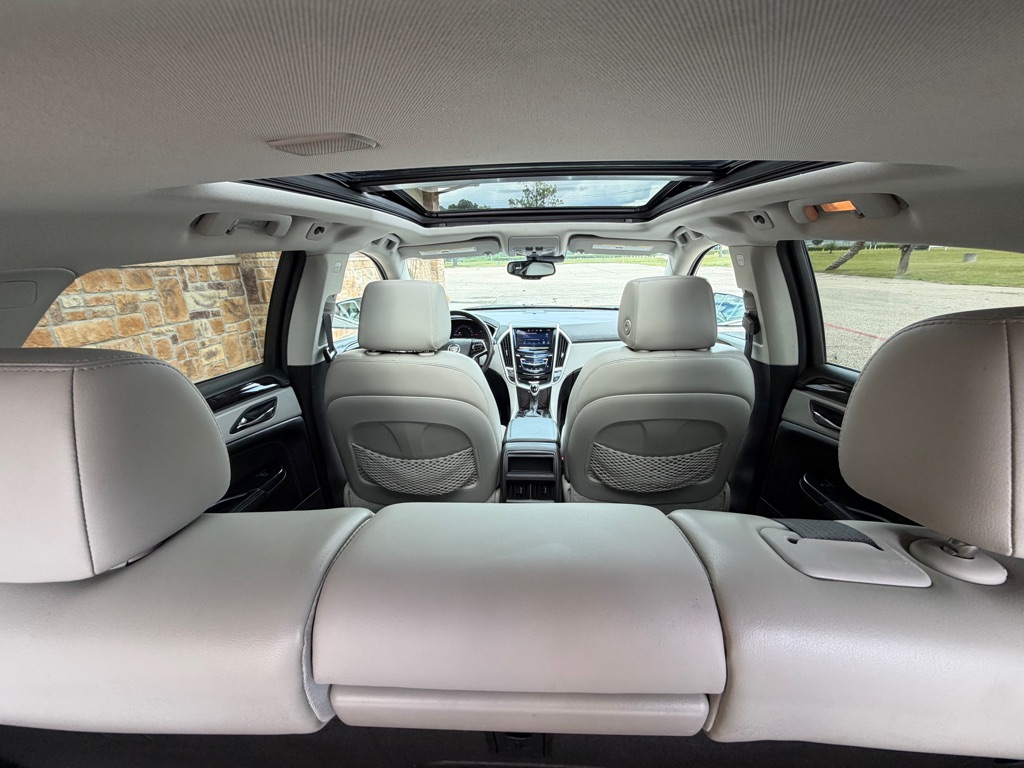 Photo 18 of this CADILLAC SRX