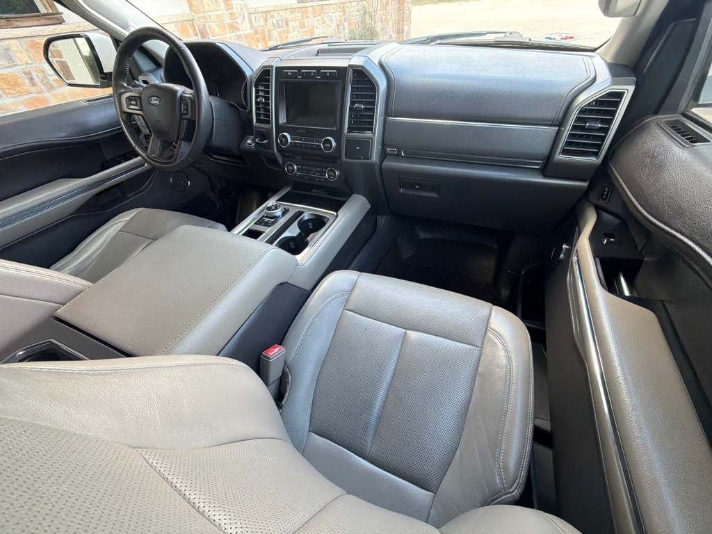 Photo 13 of this FORD EXPEDITION