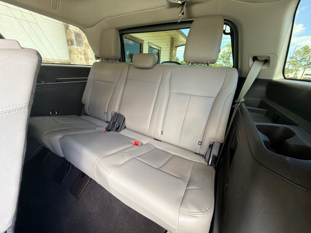 Photo 16 of this FORD EXPEDITION