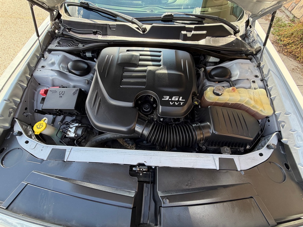 Photo 23 of this DODGE CHALLENGER