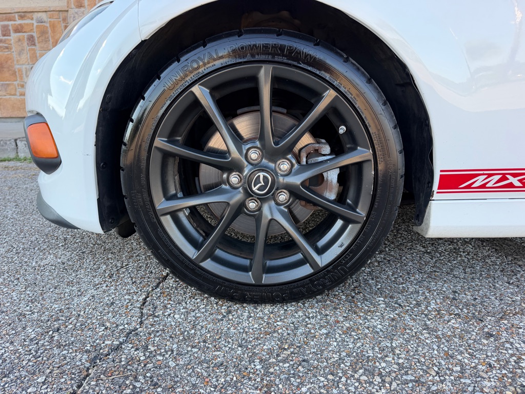 Photo 13 of this MAZDA MX-5 MIATA