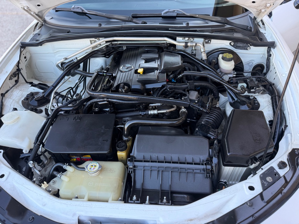 Photo 18 of this MAZDA MX-5 MIATA