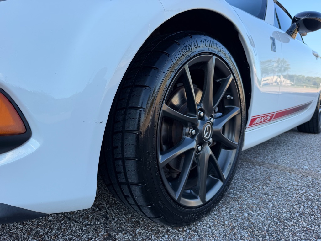 Photo 12 of this MAZDA MX-5 MIATA