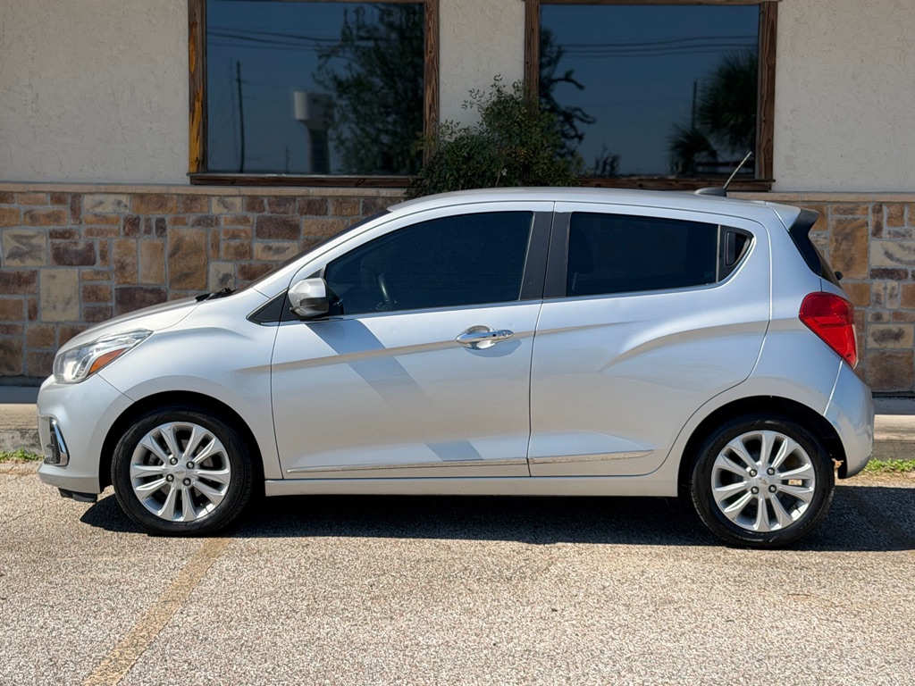 Photo 3 of this CHEVROLET SPARK