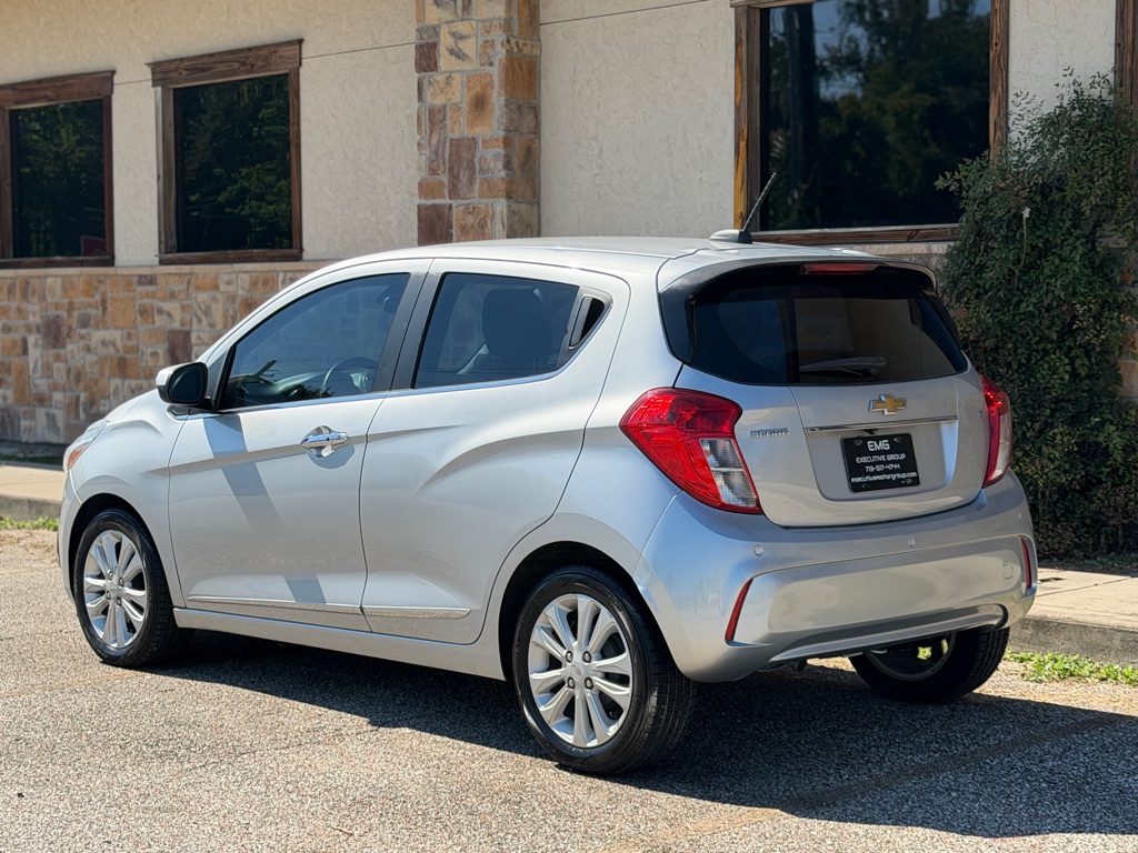 Photo 4 of this CHEVROLET SPARK