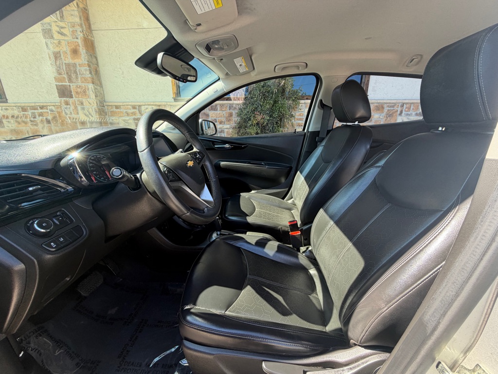 Photo 10 of this CHEVROLET SPARK