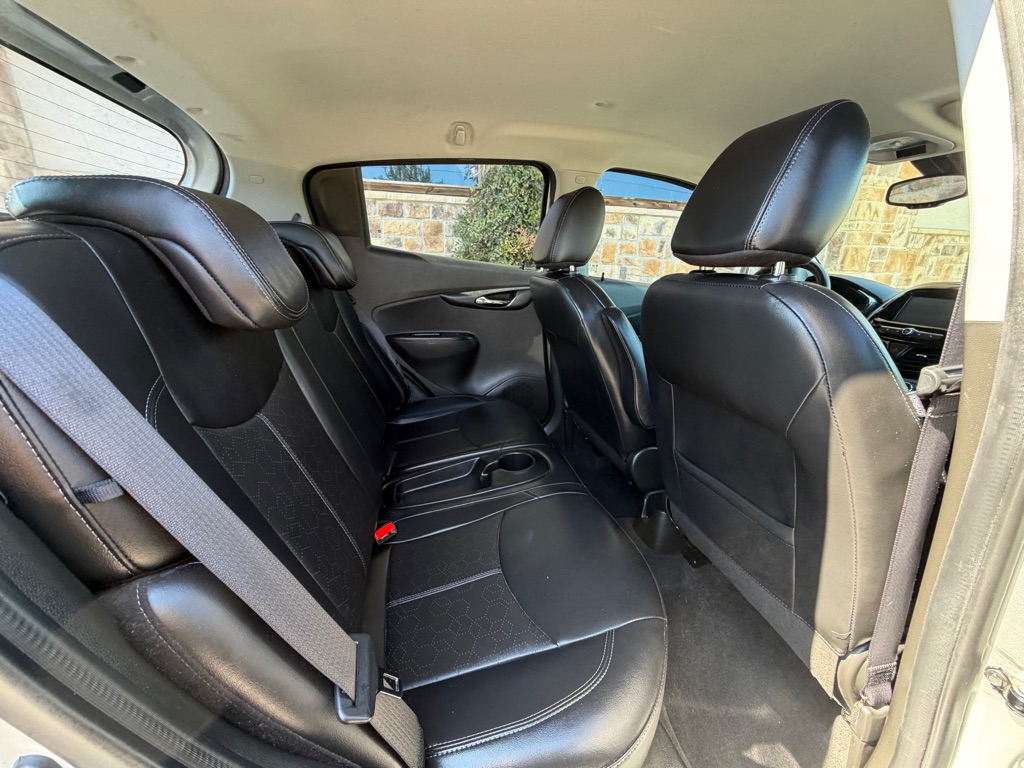 Photo 16 of this CHEVROLET SPARK