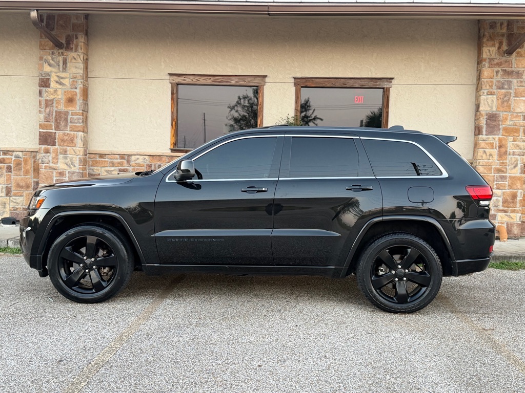Photo 3 of this JEEP GRAND CHEROKEE