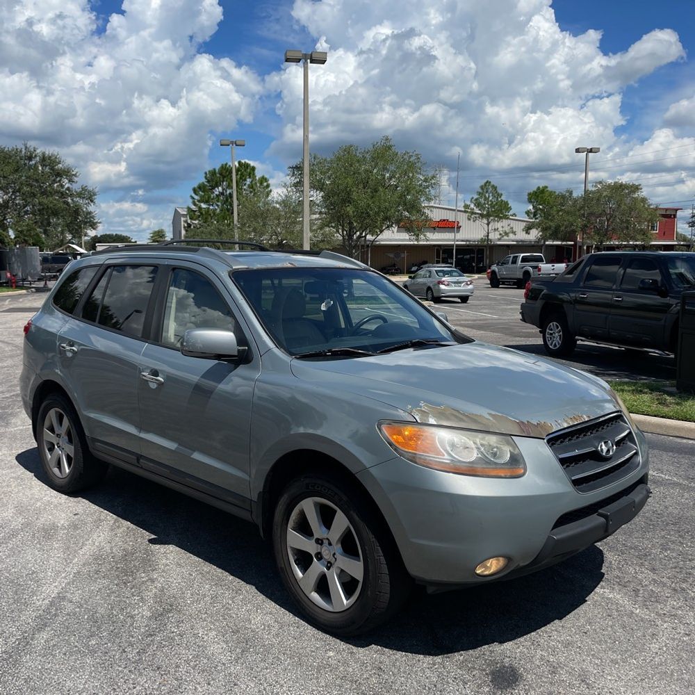 Photo 2 of this HYUNDAI SANTA FE
