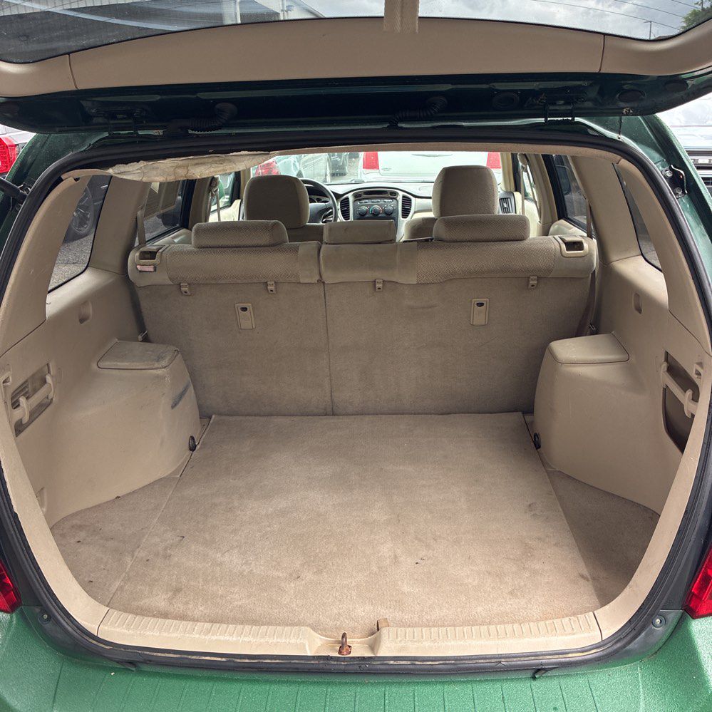 Photo 8 of this TOYOTA HIGHLANDER
