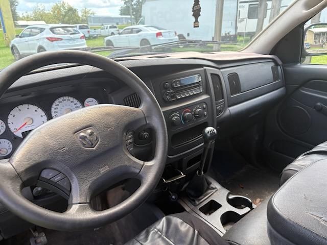 Photo 6 of this DODGE RAM 1500