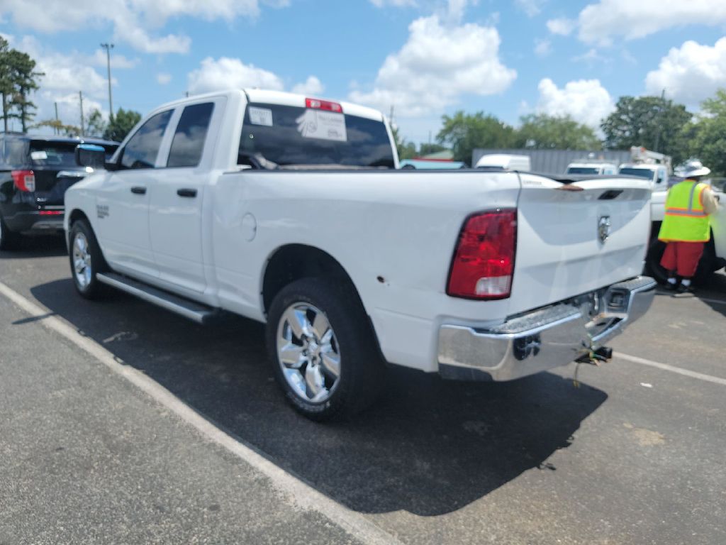 Photo 4 of this RAM 1500 CLASSIC
