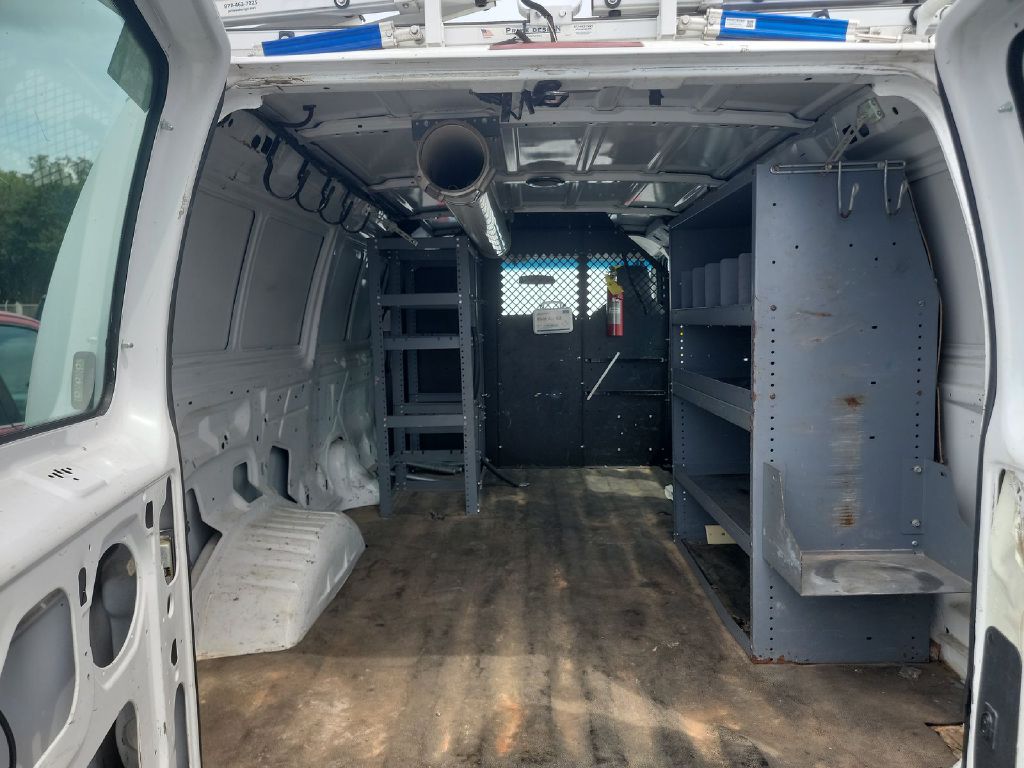 Photo 7 of this FORD ECONOLINE