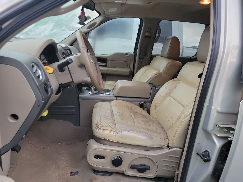 Photo 5 of this FORD F150