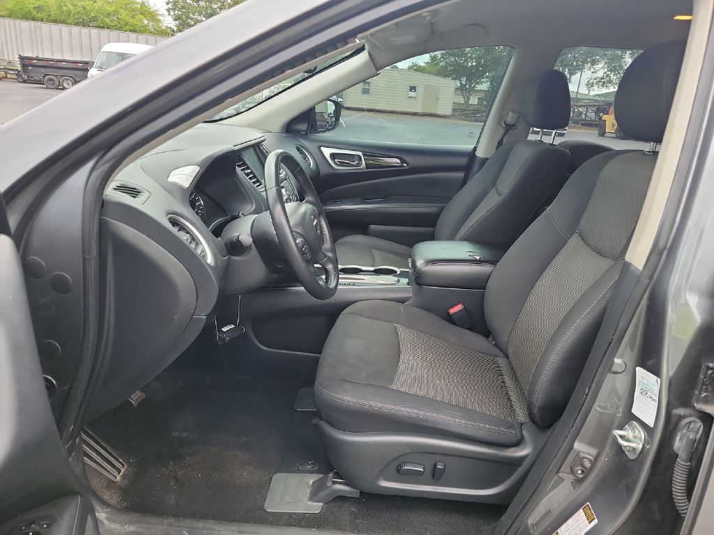 Photo 5 of this NISSAN PATHFINDER