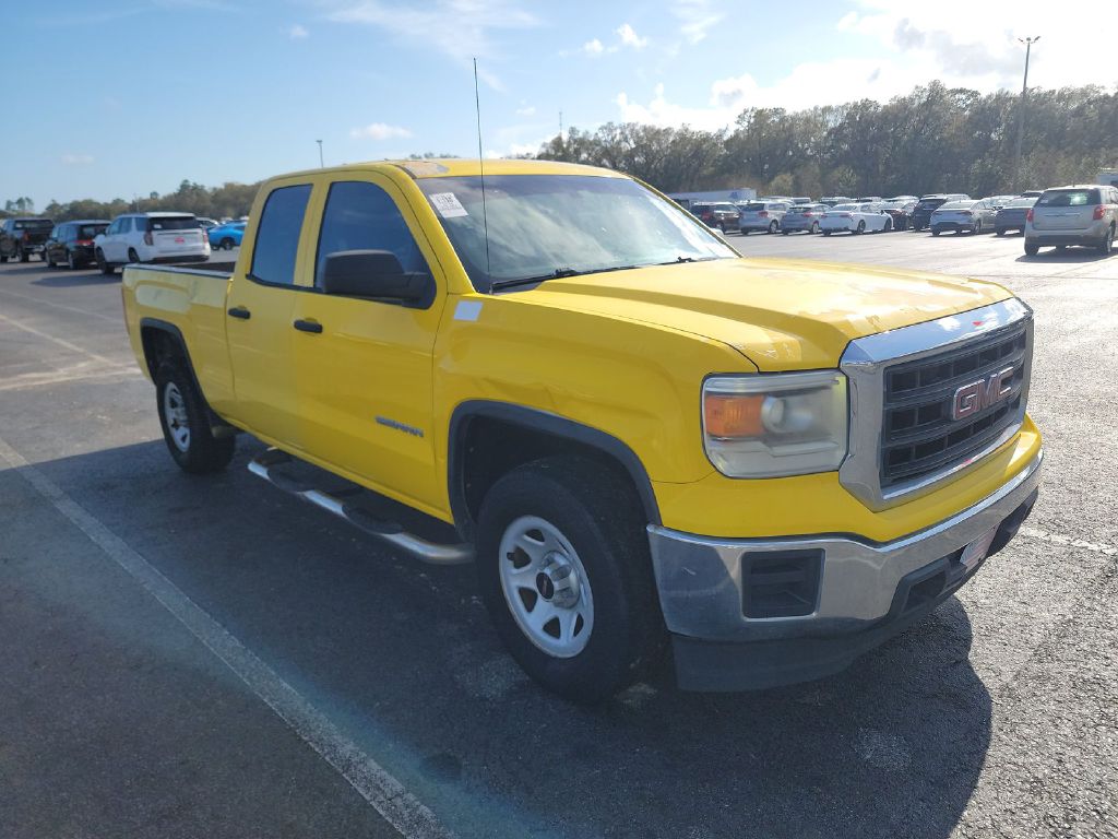 Photo 2 of this GMC SIERRA