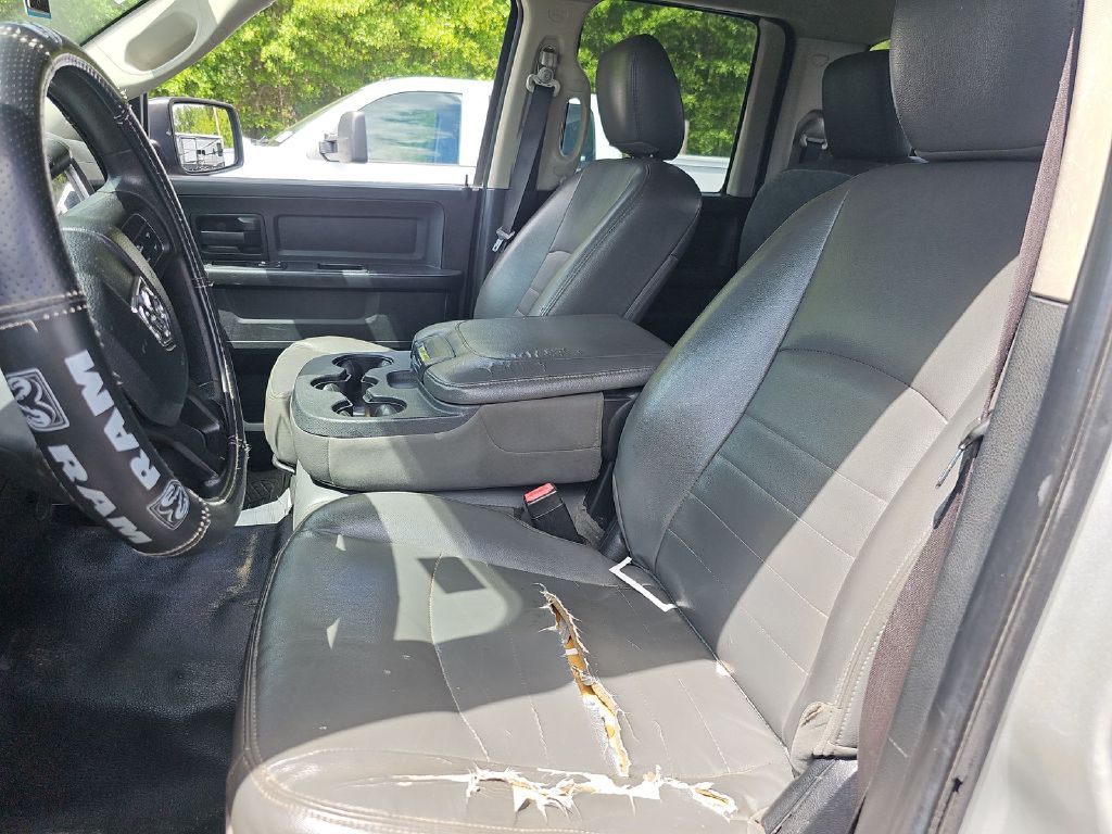 Photo 5 of this RAM 1500