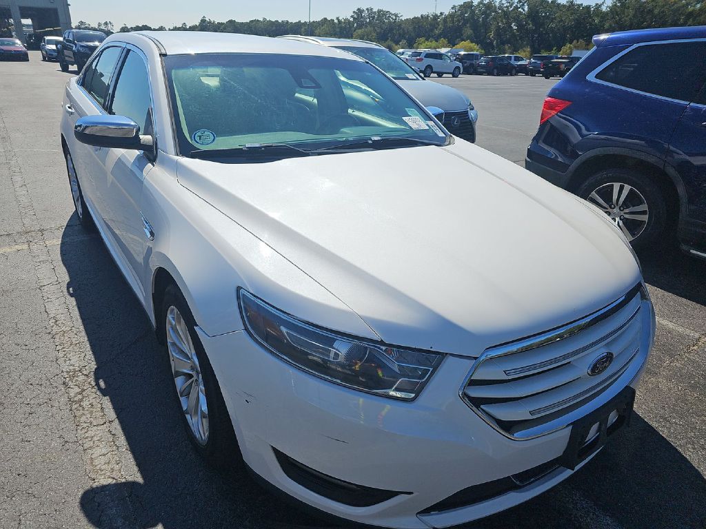 Photo 2 of this FORD TAURUS