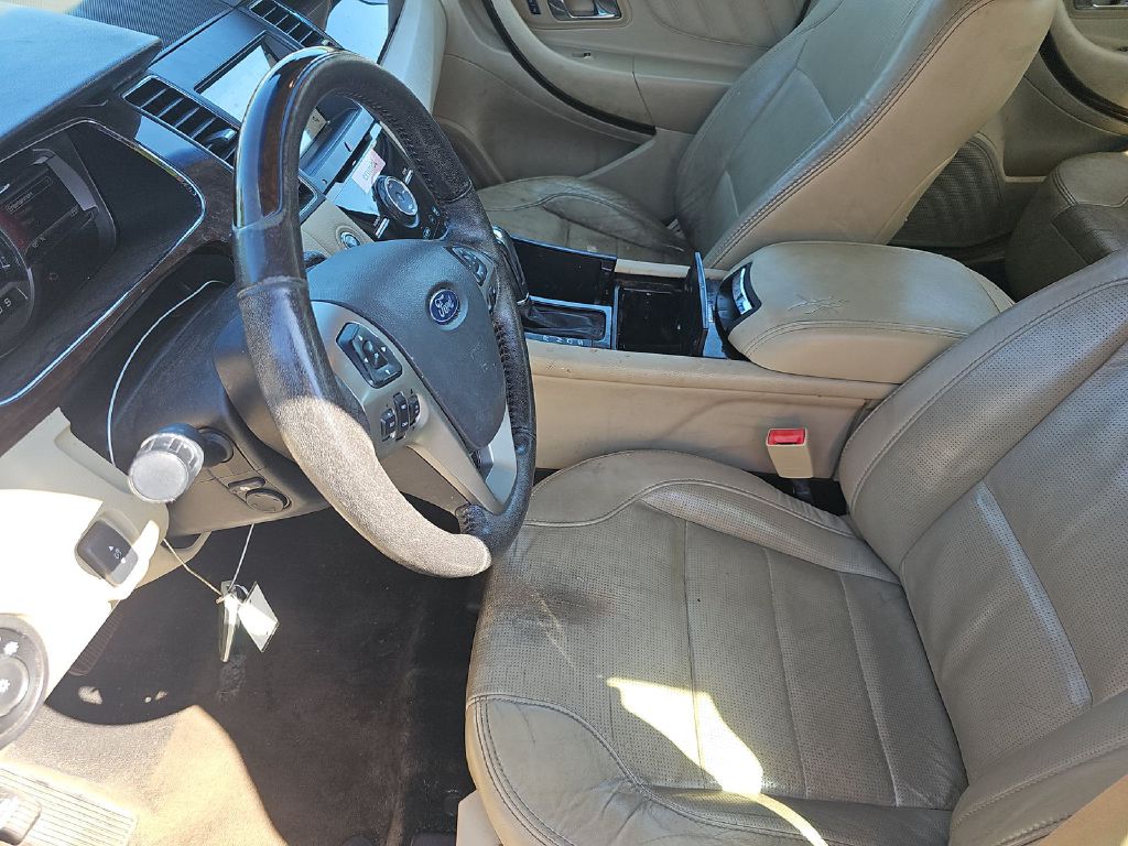 Photo 5 of this FORD TAURUS