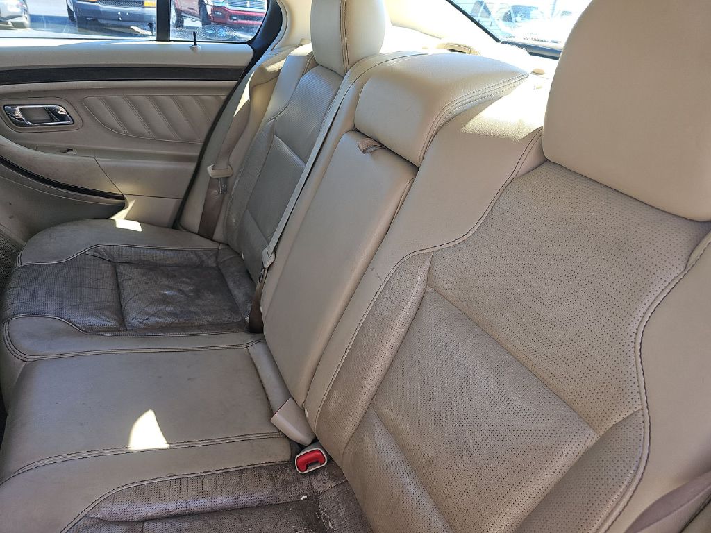 Photo 6 of this FORD TAURUS