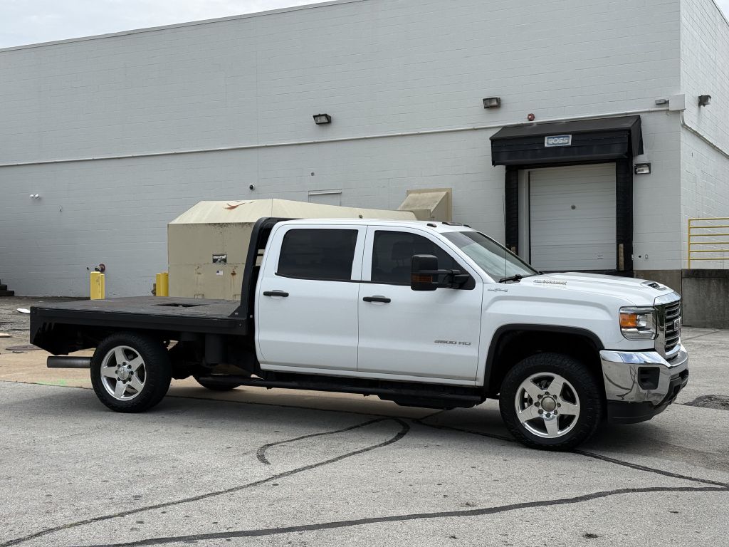 Summit White 2019 GMC Sierra 3500HD Chassis Pickup Truck Four-Wheel Drive 6-Speed Automatic