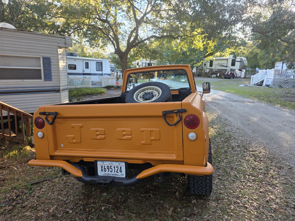 Photo 7 of this JEEP J2000