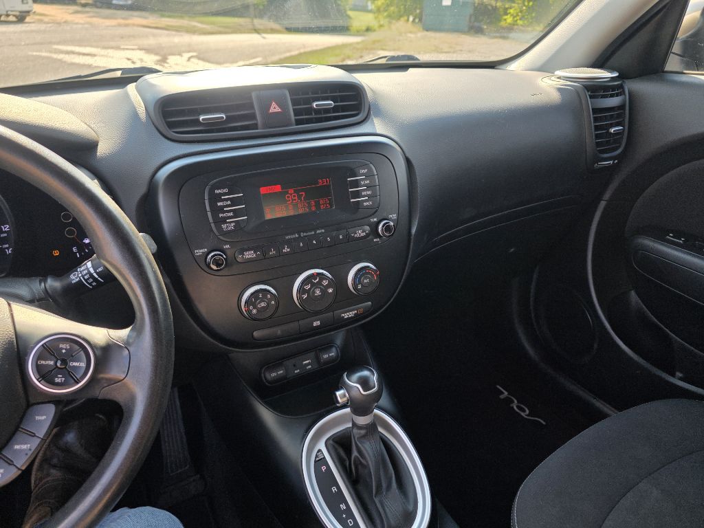 Photo 2 of this KIA SOUL