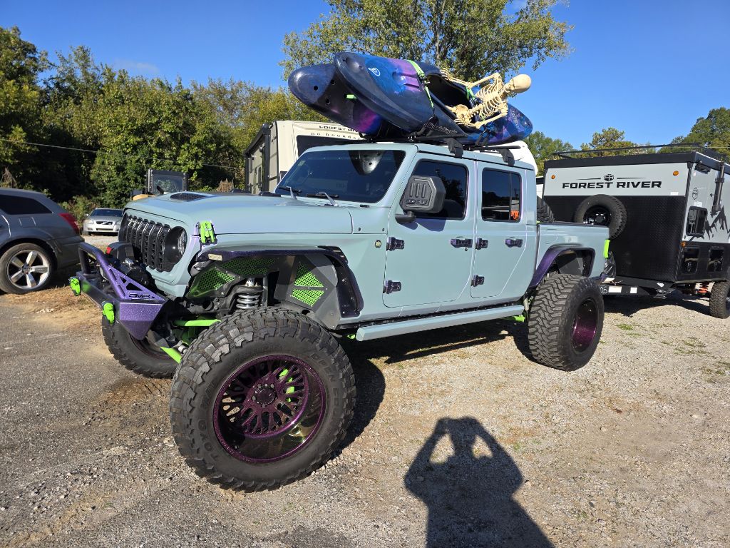 Photo 11 of this JEEP GLADIATOR