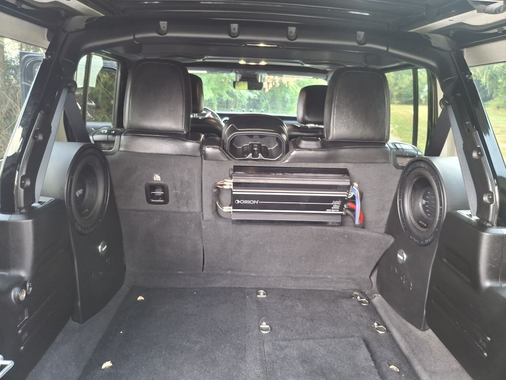 Photo 9 of this JEEP WRANGLER UNLIMI