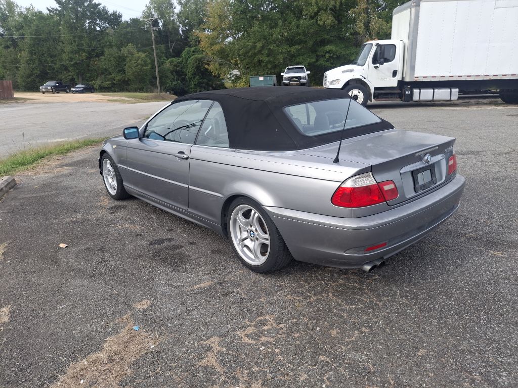 Photo 2 of this BMW 330