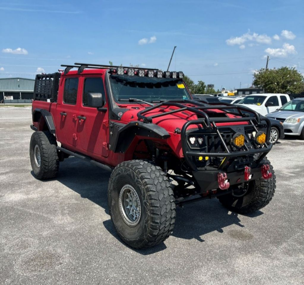 Photo 3 of this JEEP GLADIATOR