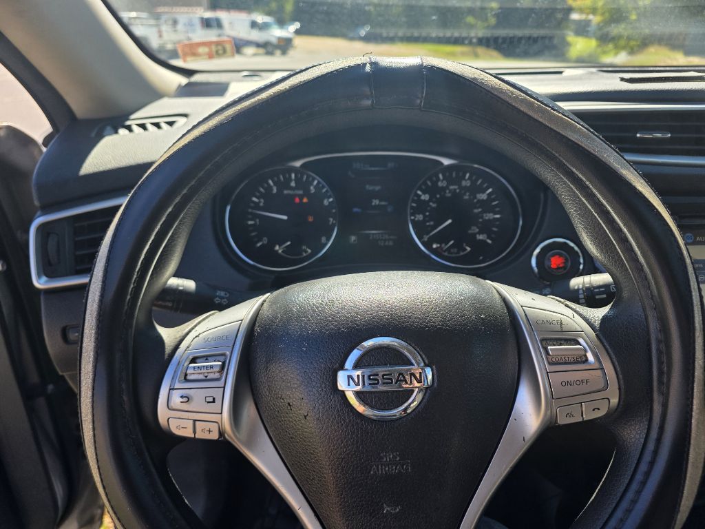 Photo 11 of this NISSAN ROGUE