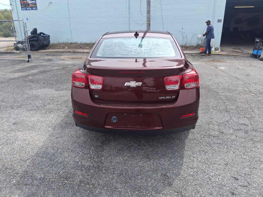 Photo 5 of this CHEVROLET MALIBU