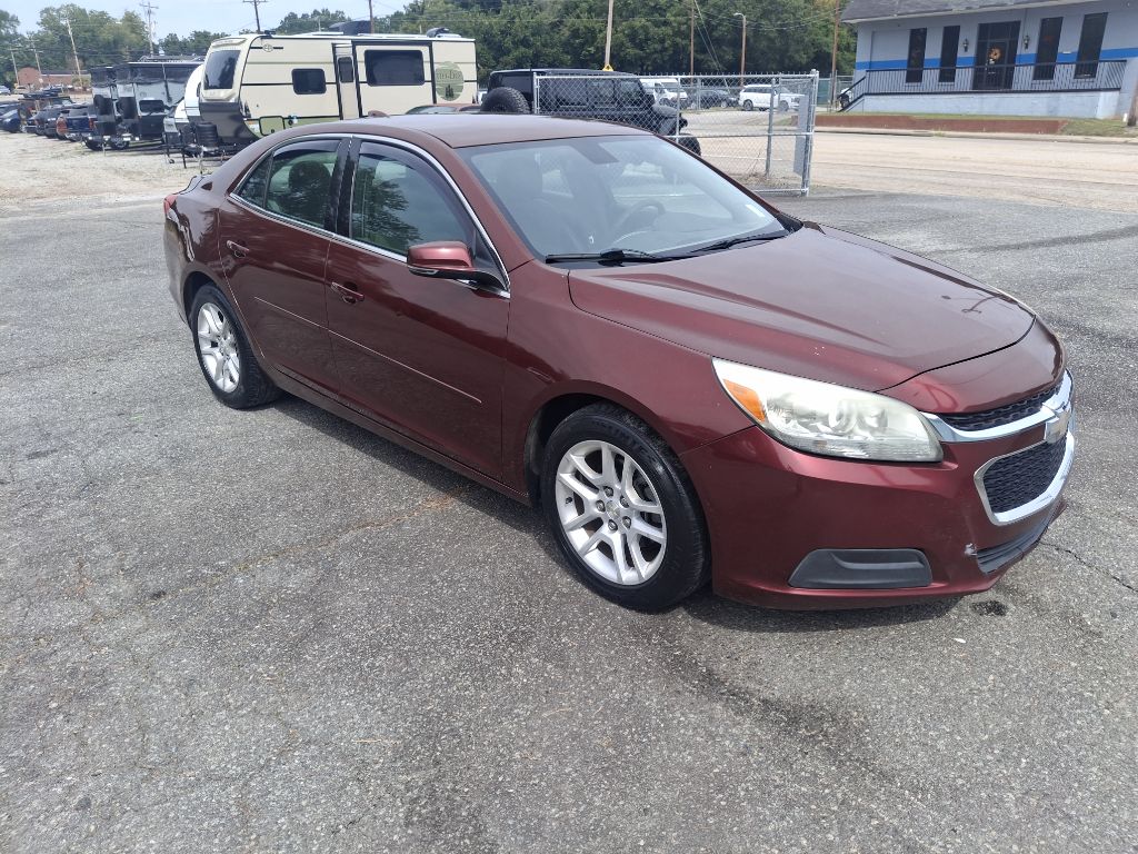 Photo 2 of this CHEVROLET MALIBU