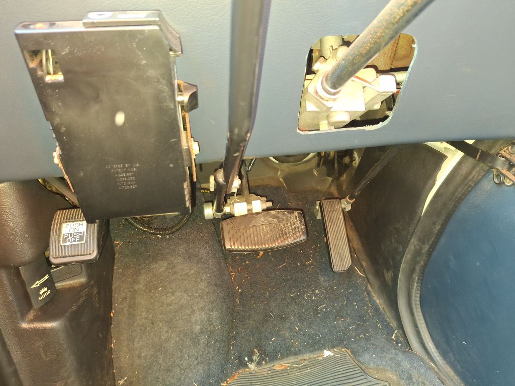Photo 11 of this FORD ECONOLINE