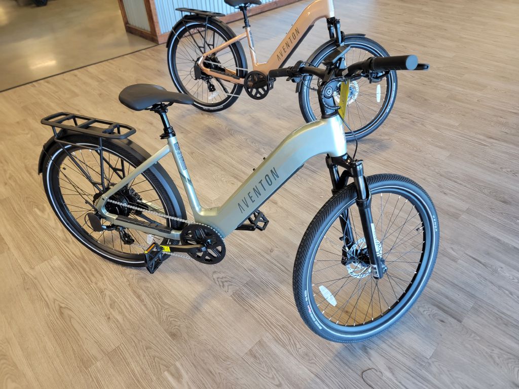 Photo 3 of this AVENTON LEVEL 3 LARGE