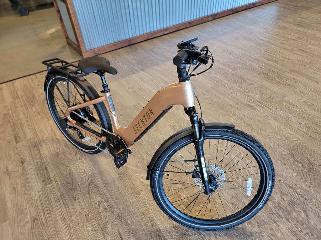 Photo 3 of this AVENTON LEVEL 3 REGULAR