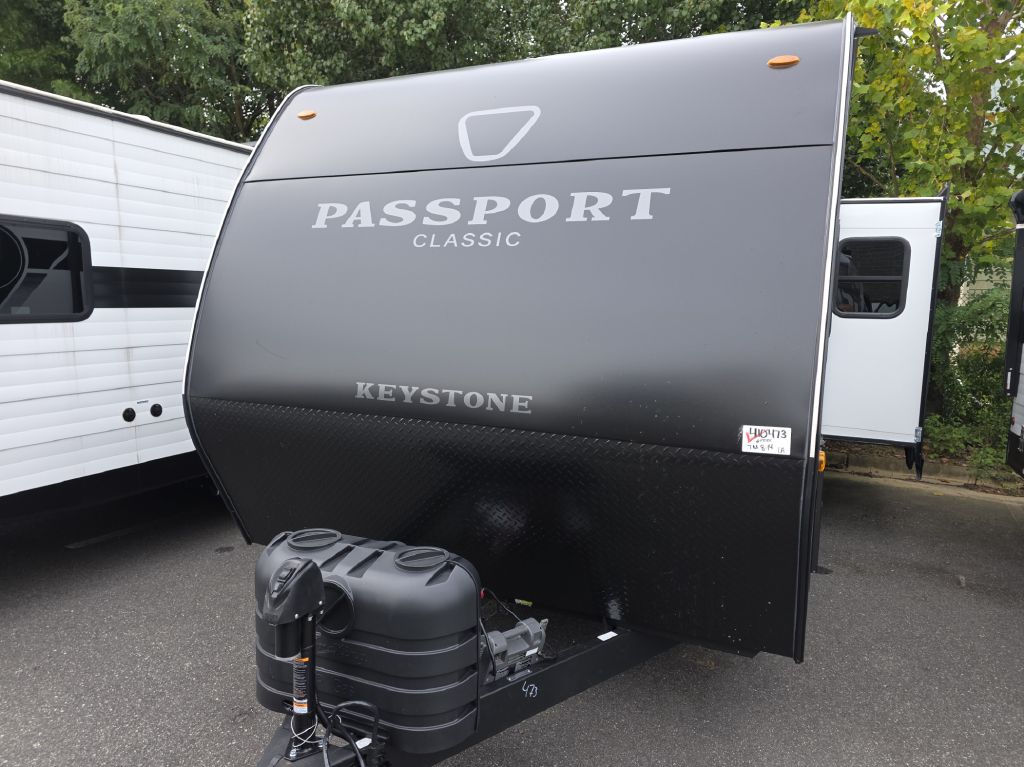 Photo 4 of this KEYSTONE PASSPORT 210RKC