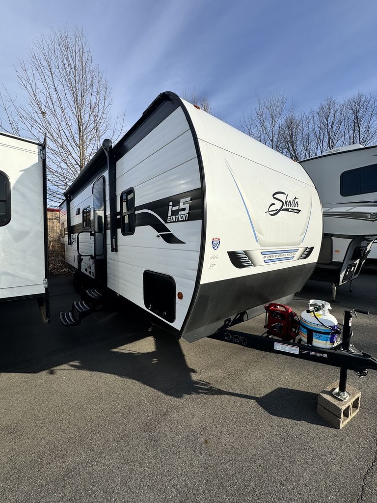 2026 SHASTA 527BHS