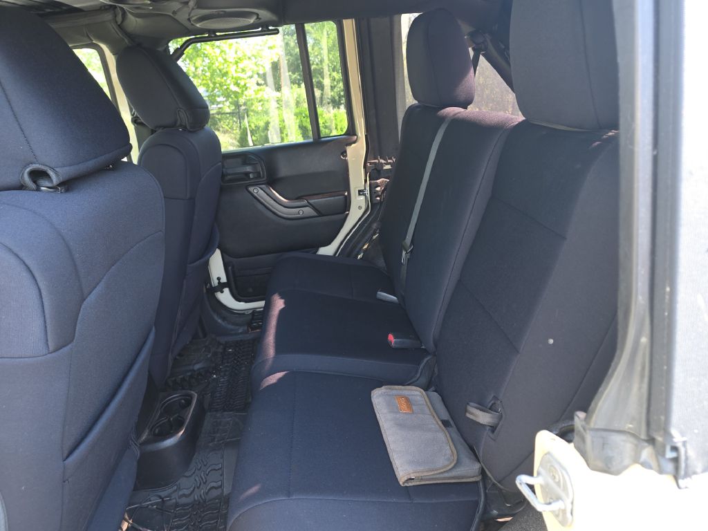 Photo 6 of this JEEP WRANGLER UNLIMI