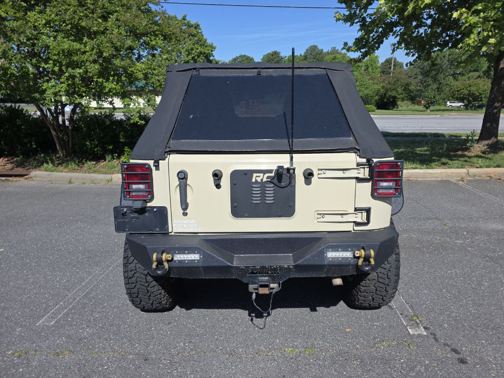 Photo 10 of this JEEP WRANGLER UNLIMI