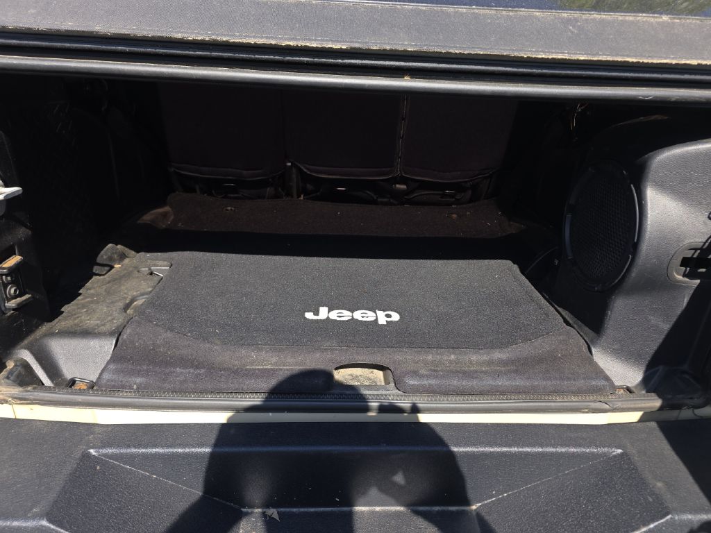 Photo 12 of this JEEP WRANGLER UNLIMI