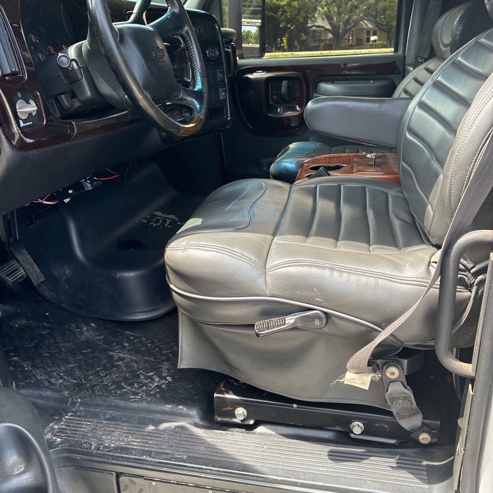 Photo 7 of this CHEVROLET C4500