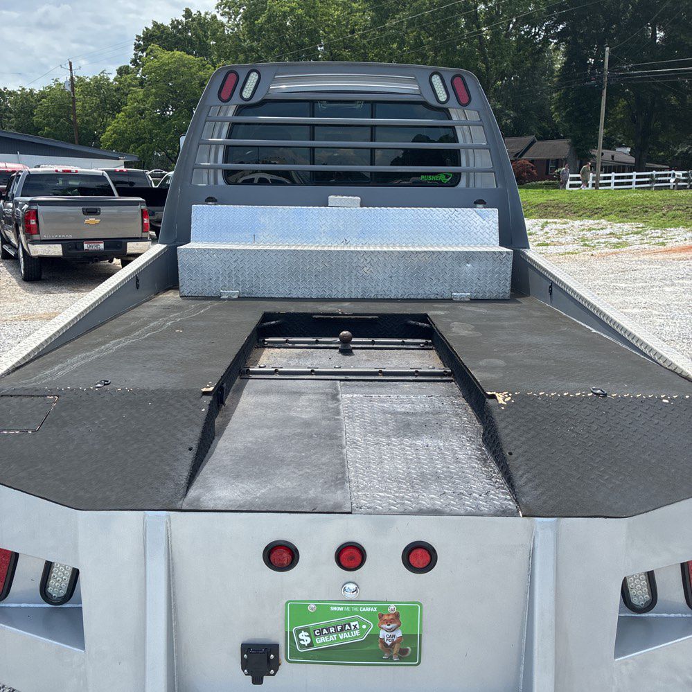 Photo 9 of this CHEVROLET C4500