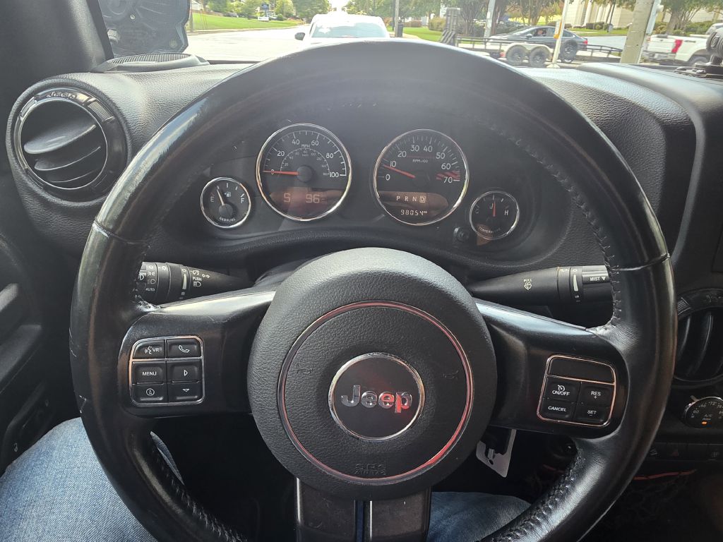 Photo 10 of this JEEP WRANGLER UNLIMI