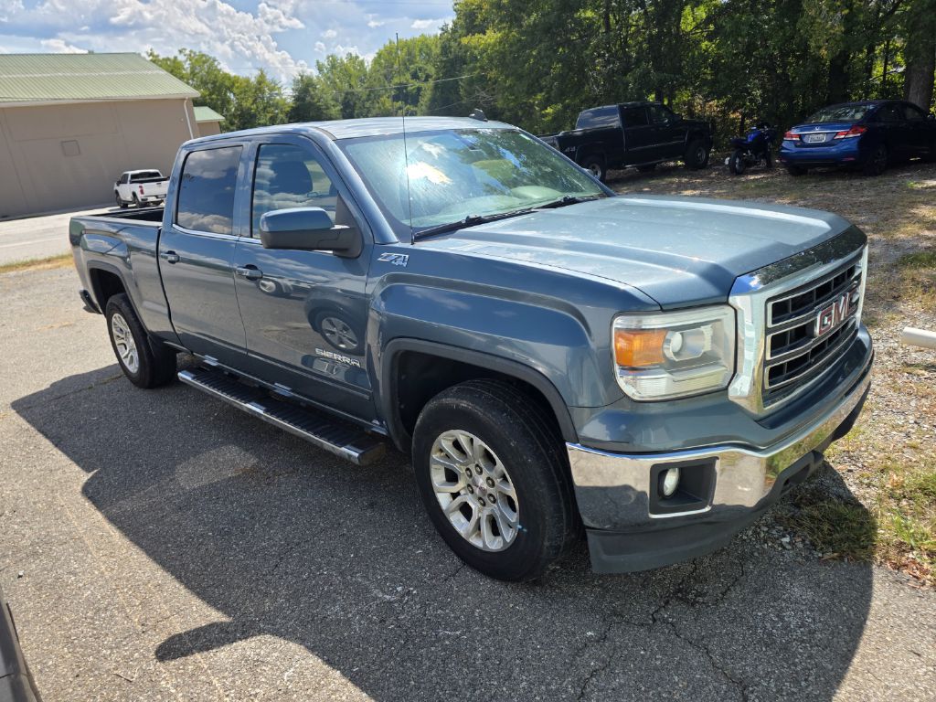 Photo 3 of this GMC SIERRA