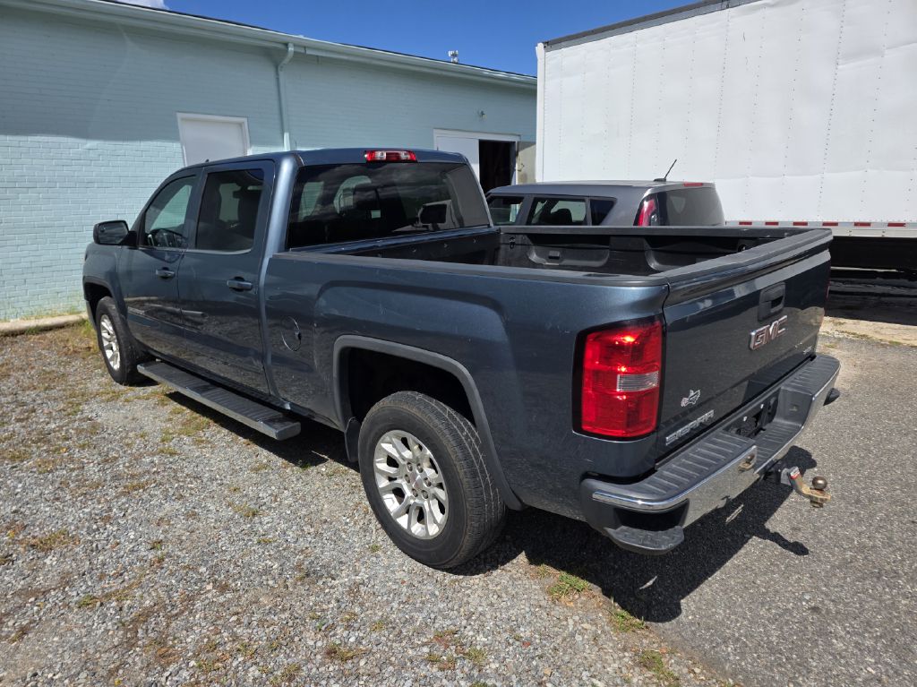 Photo 6 of this GMC SIERRA