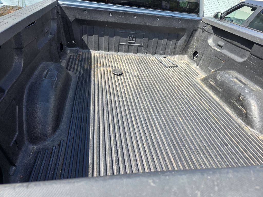 Photo 7 of this GMC SIERRA